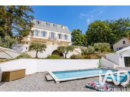 maison à gréoux-les-bains (04800)