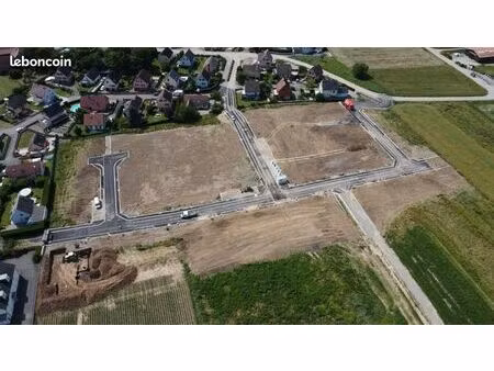 terrain 439 m² houssen