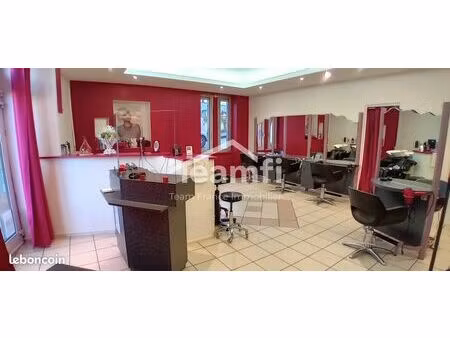 fonds de commerce  salon de coiffure 46 m² ceyrat