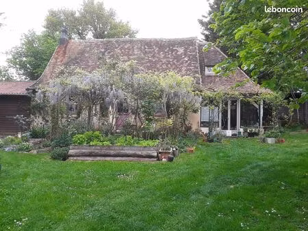 charmante maison de campagne -3 pièces 60 m2-terrain-petit bois-pâturages