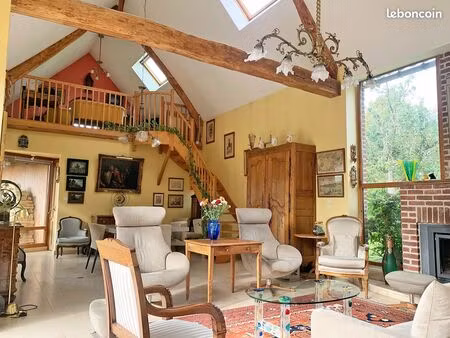 maison 8 pièces 254 m²