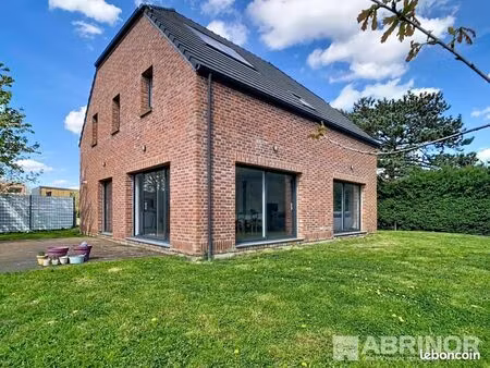 maison 7 pièces 141 m²