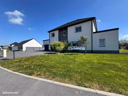 maison 10 pièces 153 m²