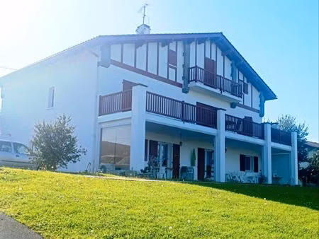 vente maison basque 360m2