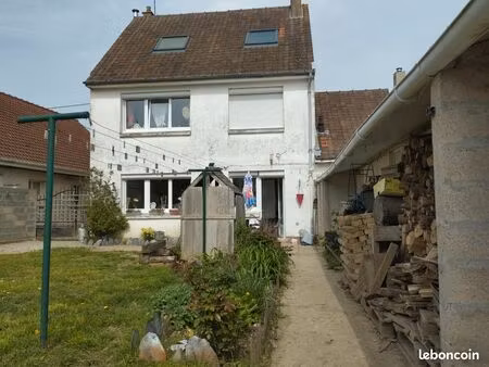 maison 4 chambres 101 m2 + jardin+ dépendances+ garage