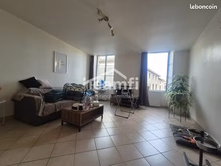 immeuble 200 m² courpière