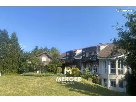 maison 6 pièces 329 m²