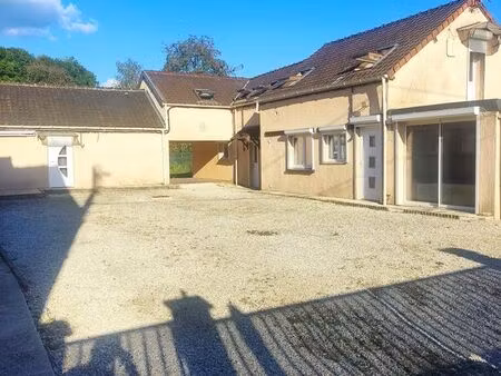 corps de ferme rénové – 3 habitations indépendantes centre bruay sur escaut