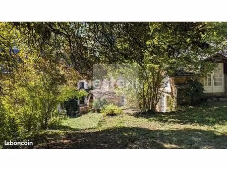 moulin 10 pièces 184 m²