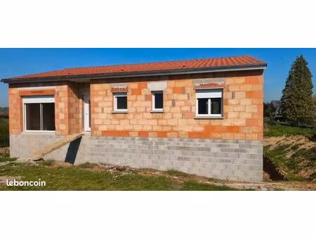 maison neuve en cours de construction