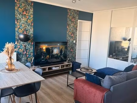 a louer - appartement meublé - 45m² - proche centre-ville - 1 juillet 2026