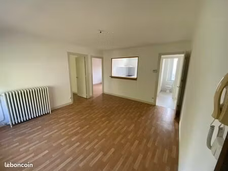 f3 63m2 digoin centre