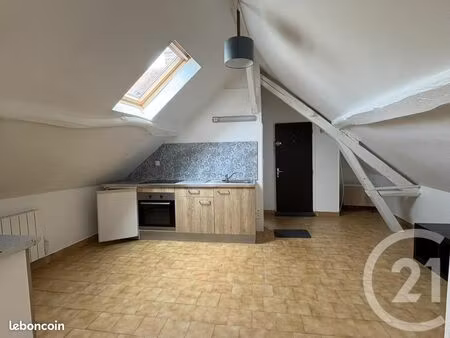 appartement 3 pièces 19 m²