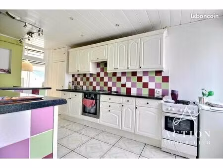 maison 6 pièces 232 m²