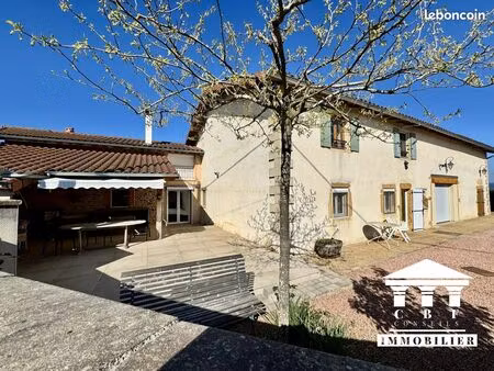 maison 6 pièces 202 m²