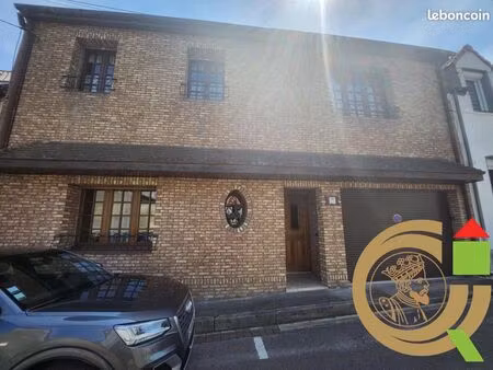 maison 8 pièces 150 m²