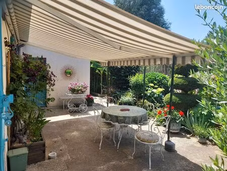 maison 4 chambres la campagne en ville