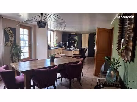 maison 6 pièces 212 m²