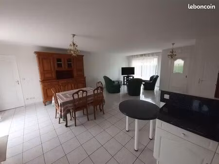 pavillon 4 pièces 90 m²