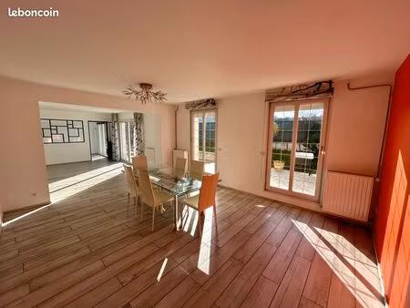 maison à vendre à tinqueux avec le confort de plain pied  jardin et garage