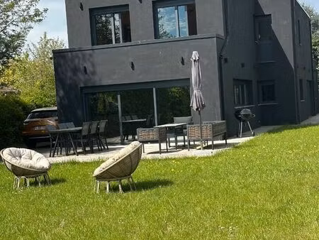 maison cubique 216m² année 2009