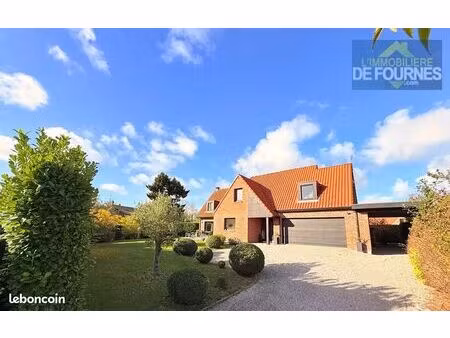 maison 9 pièces 196 m²