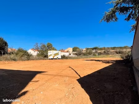 baixas  grand terrain viabilisé hors lotissement de 775 m2  exposition sud