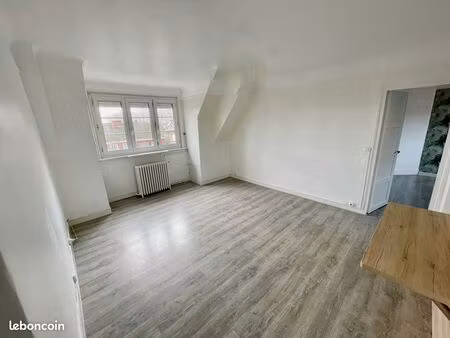 calais nord - esplanade : t3 lumineux et calme avec vue dégagée