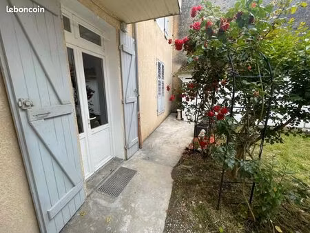 a louer t2 centre ville terrasse jardin