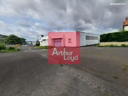 local d'activite 1272 m² clermont-ferrand