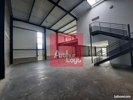 local d'activite 325 m² clermont-ferrand