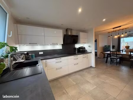 appartement 3 pièces 67 m²