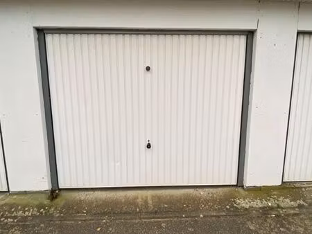 garage/box 17 m² deville les rouen