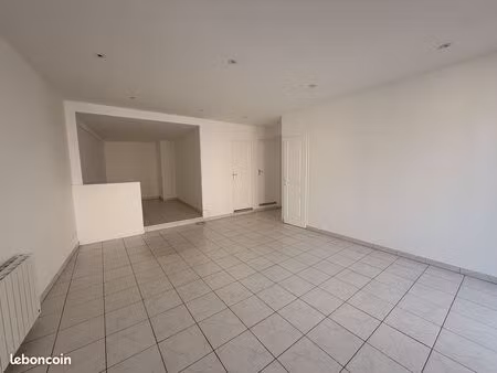 local commercial 70 m² neufchâtel-en-bray