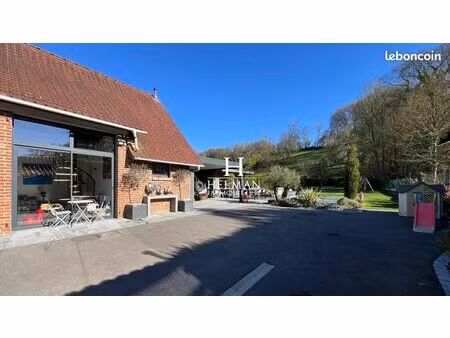 maison 6 pièces 158 m²