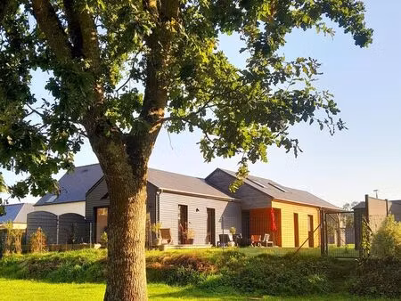 maison en bois avec vue imprenable + gîte indépendant à pontorson