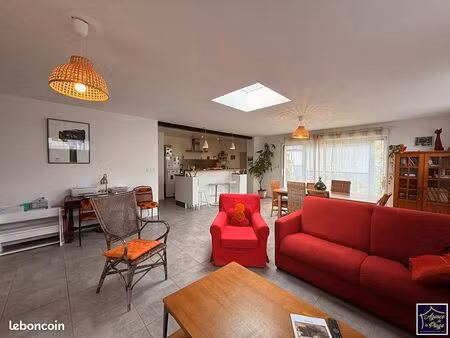 maison 7 pièces 151 m²