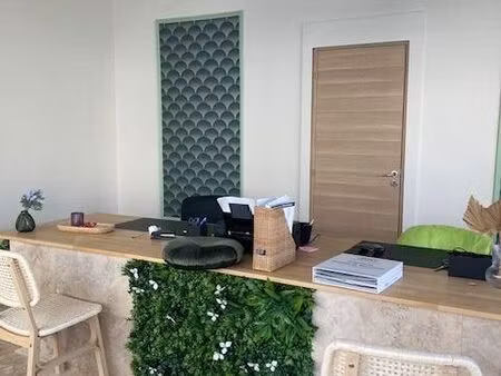 local commercial 75 m²