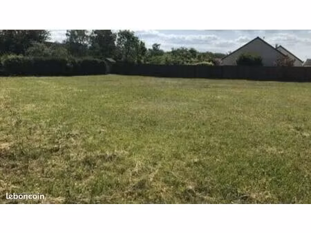 terrain 357 m² guerard