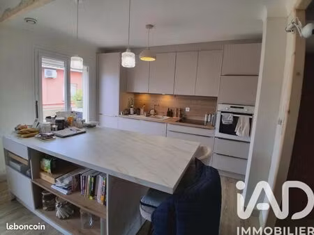 appartement 3 pièces 80 m²