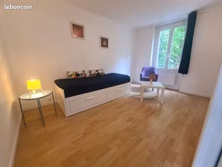 t1 meublé de 22 m² - le chesnay