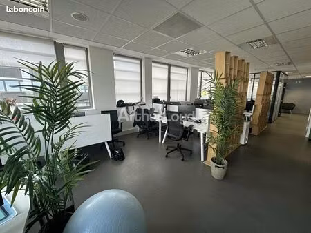bureaux 112 m²
