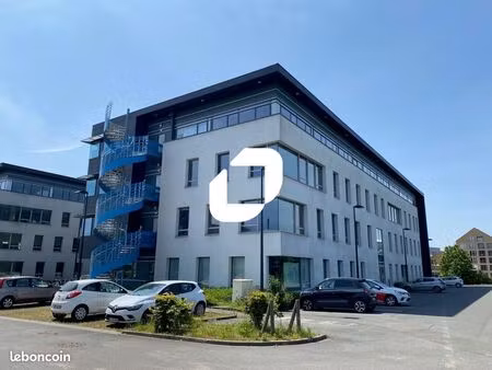 bureaux 291 m²