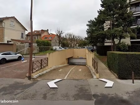 parking en sous-sol sécurisé 78000 versailles quartier montreuil
