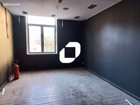 local commercial 200 m²