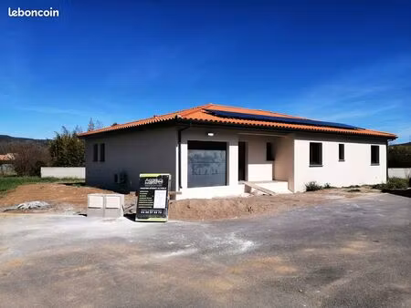 villa 4 pièces 100 m²