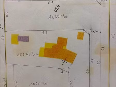 vend terrain arboré