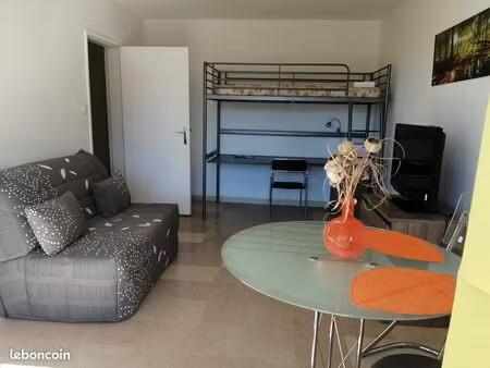 loue studio meublé