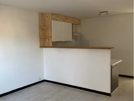 location t2 lumineux centre ville