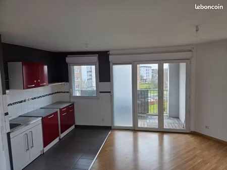 t2 43m2 avec terrasse 7m2 sans vis a vis